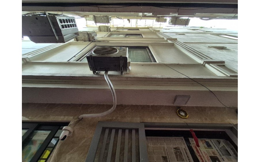 QUAN TÂM- BÁN NHÀ  phố Trương Định, DT 36m² 5 tầng, ô tô gần, nhà đẹp, 3 ngủ, về ở luôn. Giá chỉ 4.35 tỷ